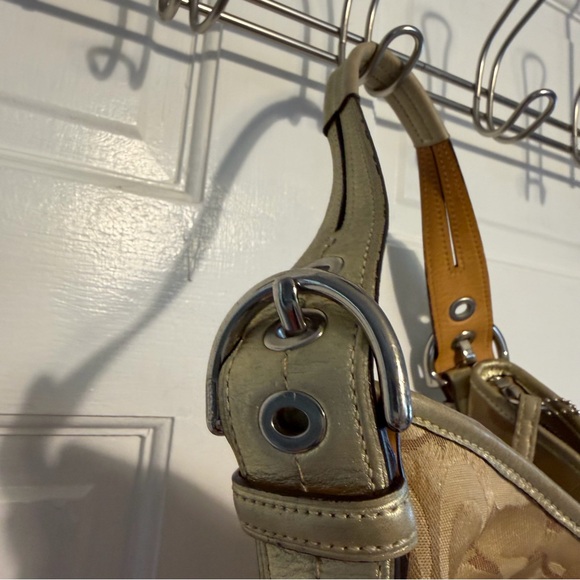 Coach logo small Tan Handbag - Picture 7 of 10
